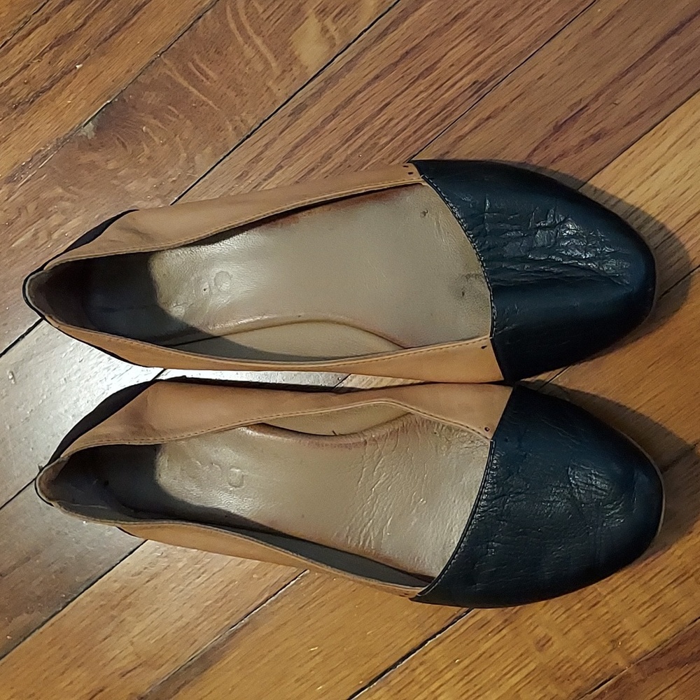 Leather Flats 9/14